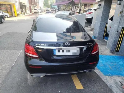 2019 Mercedes-Benz E 220 VIN: