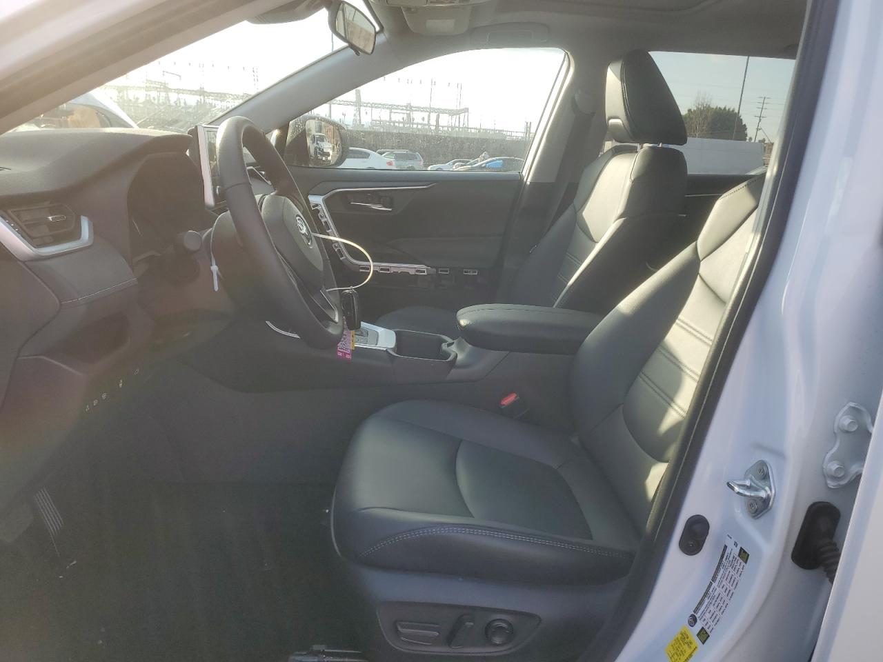 2024 TOYOTA RAV4 XLE PREMIUM VIN:4T3B6RFV1RU159603