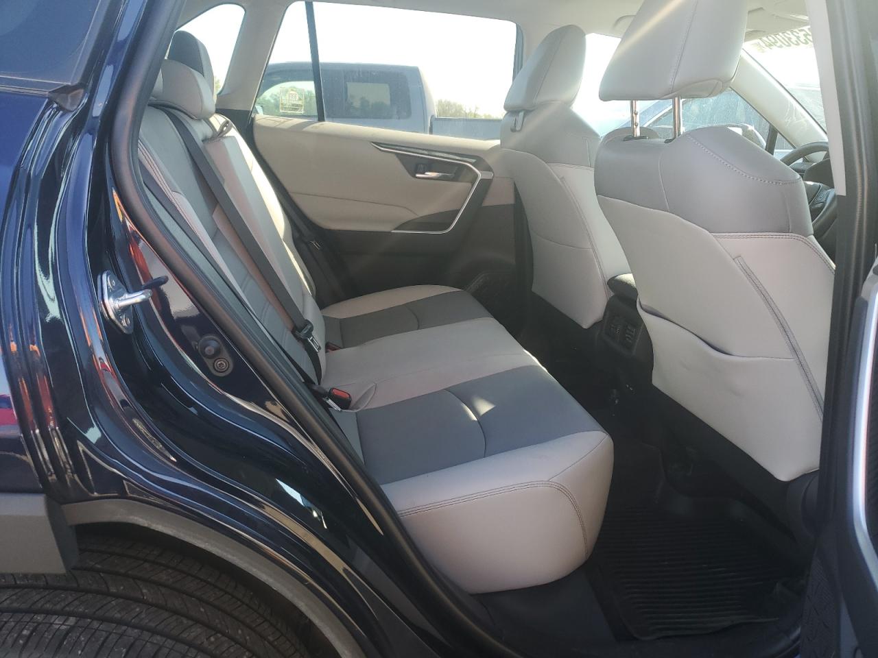 2022 TOYOTA RAV4 XLE PREMIUM VIN:2T3A1RFV0NW278960