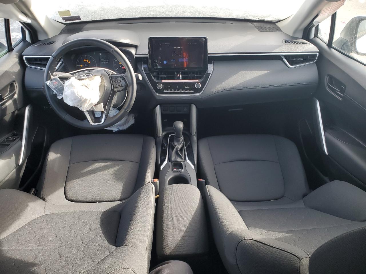 2024 TOYOTA COROLLA CROSS LE VIN:7MUCAABG0RV092477