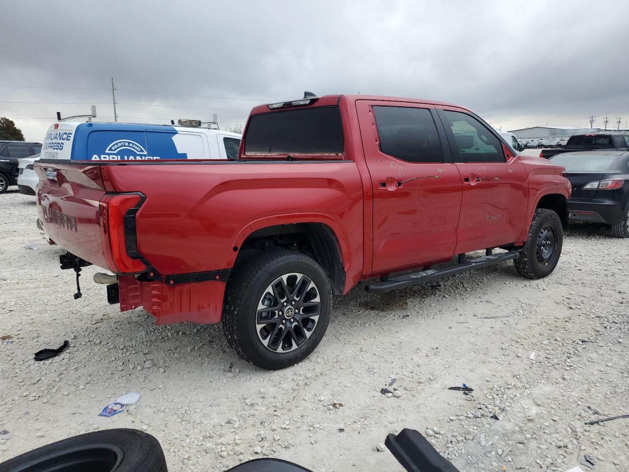 2024 TOYOTA TUNDRA CREWMAX LIMITED VIN:5TFJA5DB5RX212696