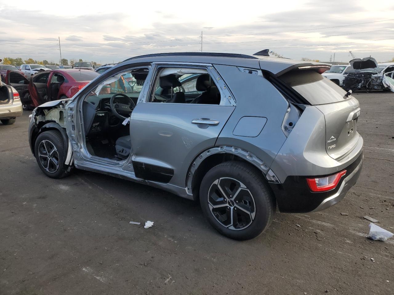 2024 KIA NIRO SX VIN:KNDCT3LE4R5148617