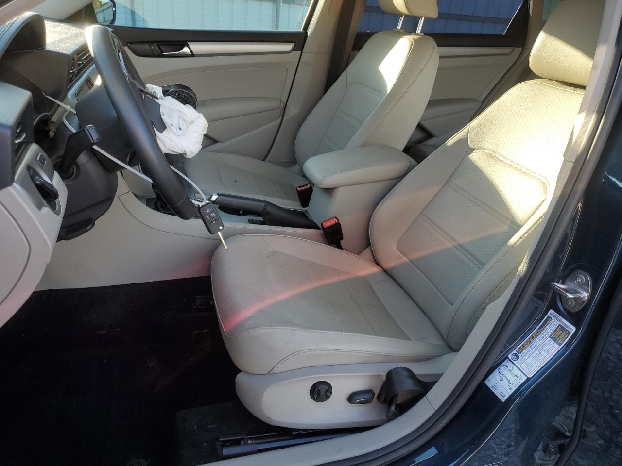 2022 VOLKSWAGEN PASSAT SE VIN:1VWSA7A38NC004551