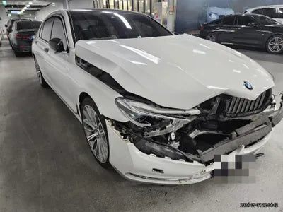 2016 BMW 750 VIN: