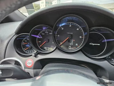 2016 Porsche Cayenne VIN: