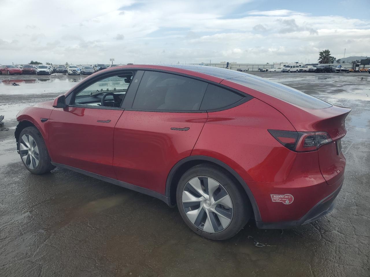 2024 TESLA MODEL Y  VIN:7SAYGAEE0RF994823