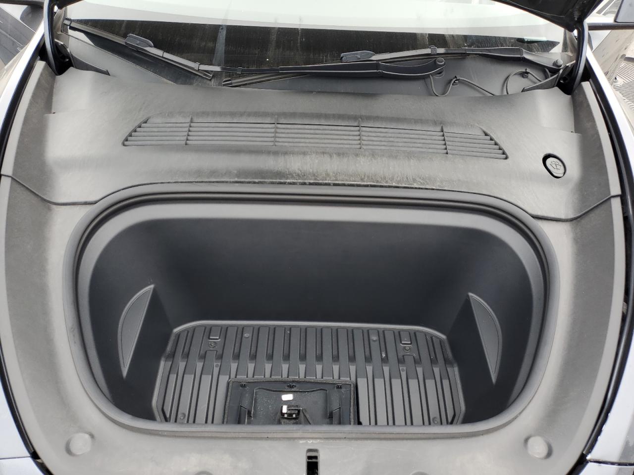 2022 TESLA MODEL Y  VIN:7SAYGDEF1NF398639