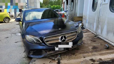 2019 Mercedes-Benz E 300 WDDZF4JB2KA699325 VIN:WDDZF4JB2KA699325