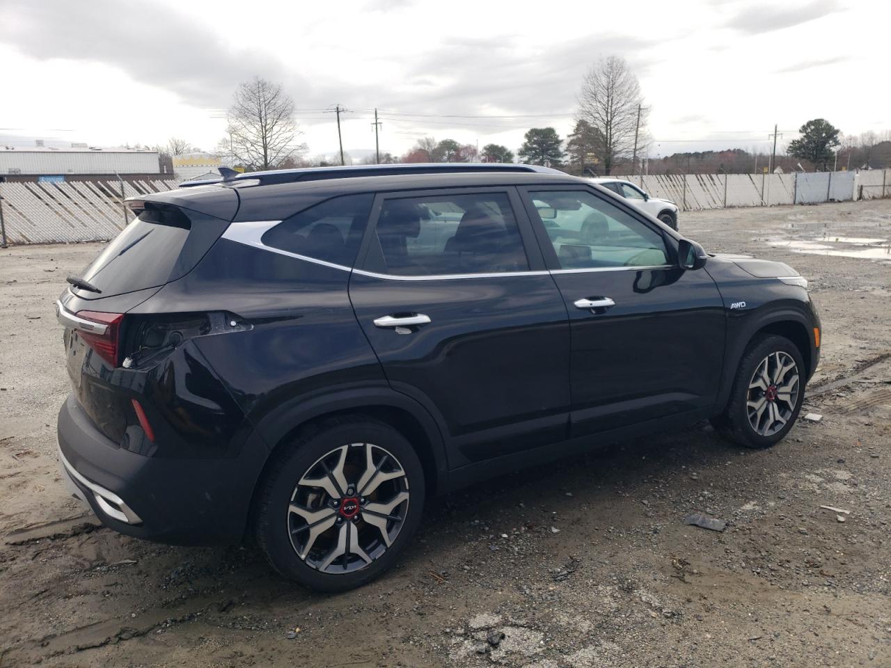 2023 KIA SELTOS SX VIN:KNDETCA24P7420151