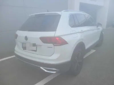 2021 Volkswagen Tiguan VIN: