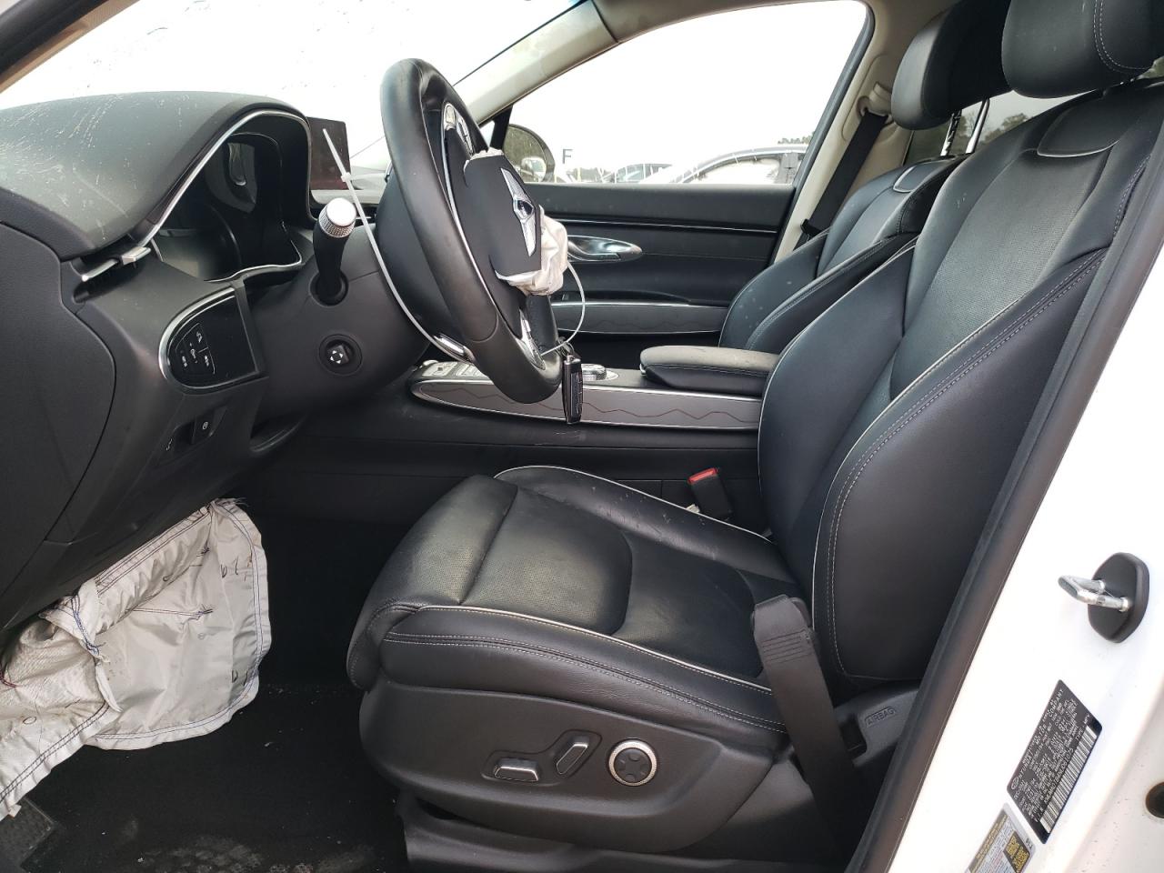 2022 GENESIS GV70 BASE VIN:KMUMADTB4NU061075