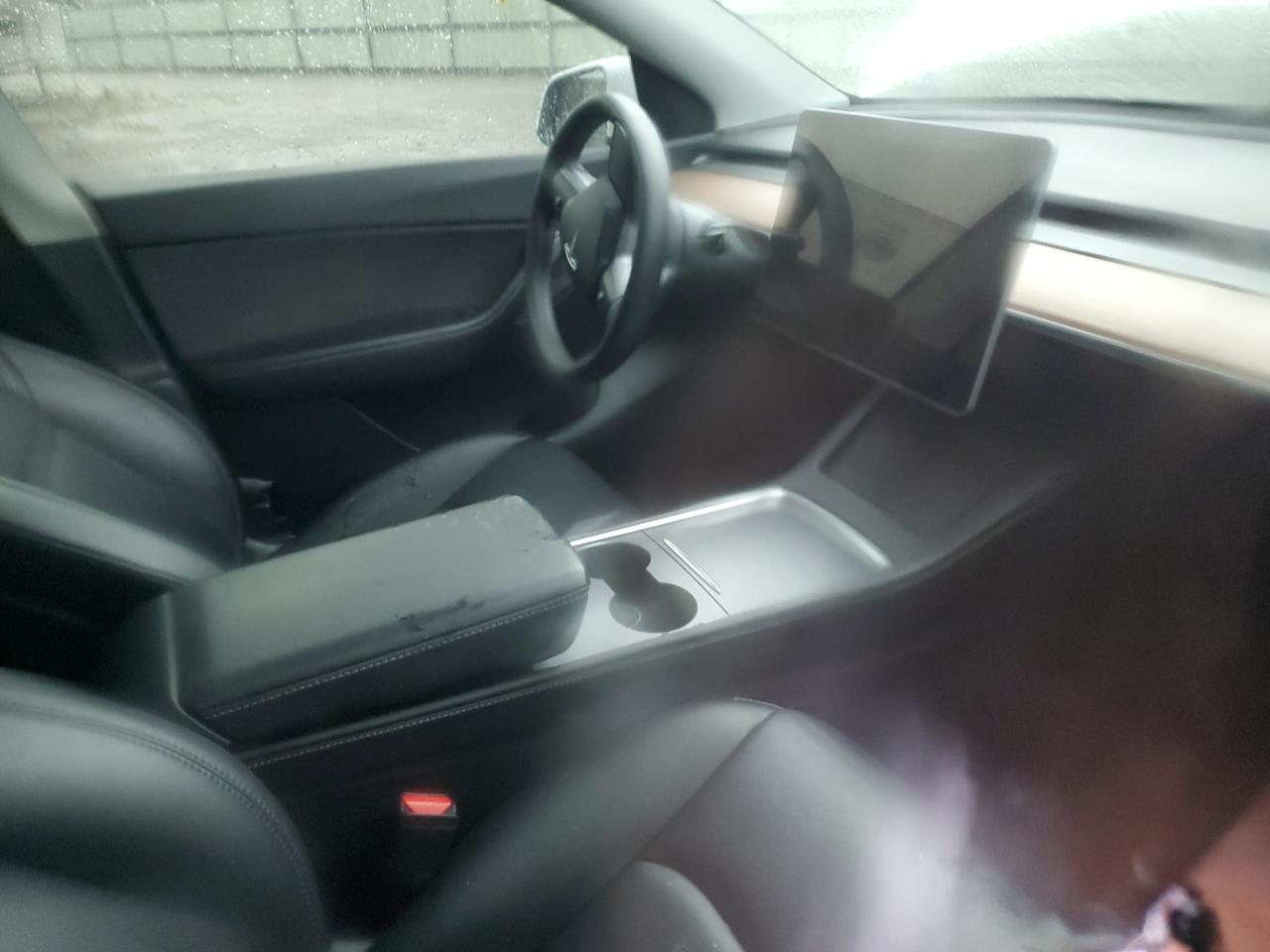 2022 TESLA MODEL Y  VIN:7SAYGDEE7NF315674