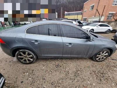 2018 Volvo S60 YV1FS79B0J2466713 VIN:YV1FS79B0J2466713