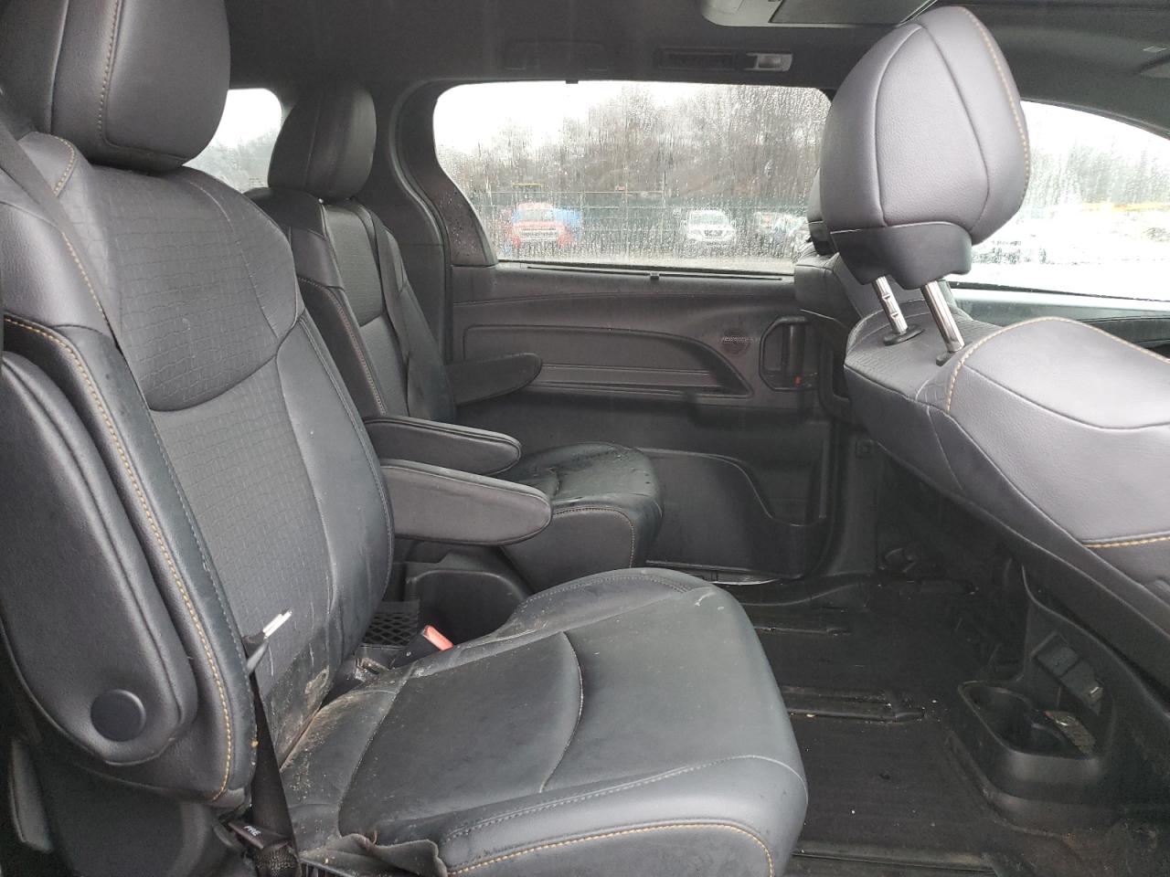 2022 TOYOTA SIENNA XLE VIN:5TDASKFC4NS054563