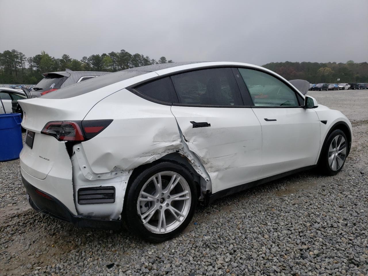 2023 TESLA MODEL Y  VIN:7SAYGDEE3PF745897