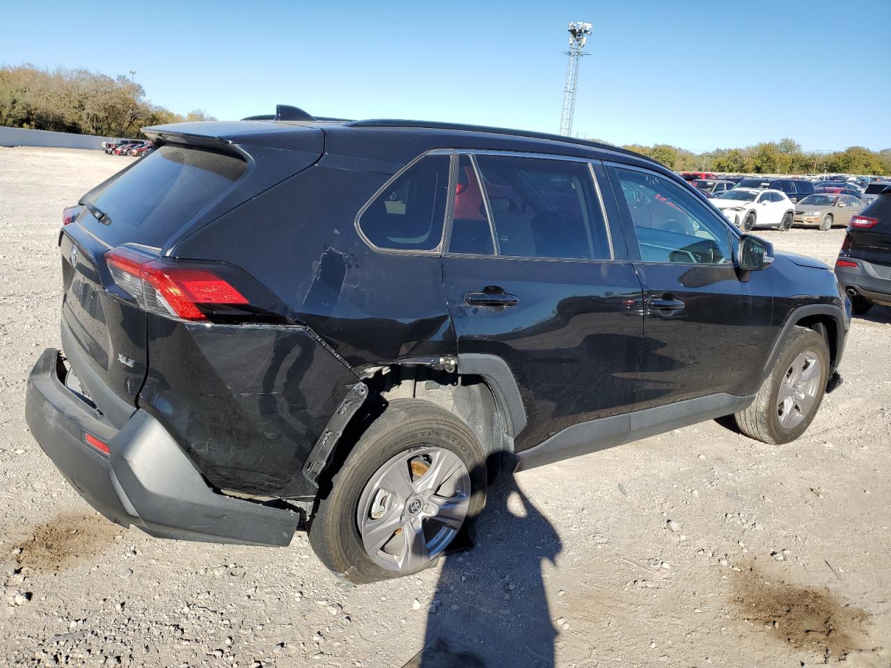 2022 TOYOTA RAV4 XLE VIN:2T3W1RFV4NW209176