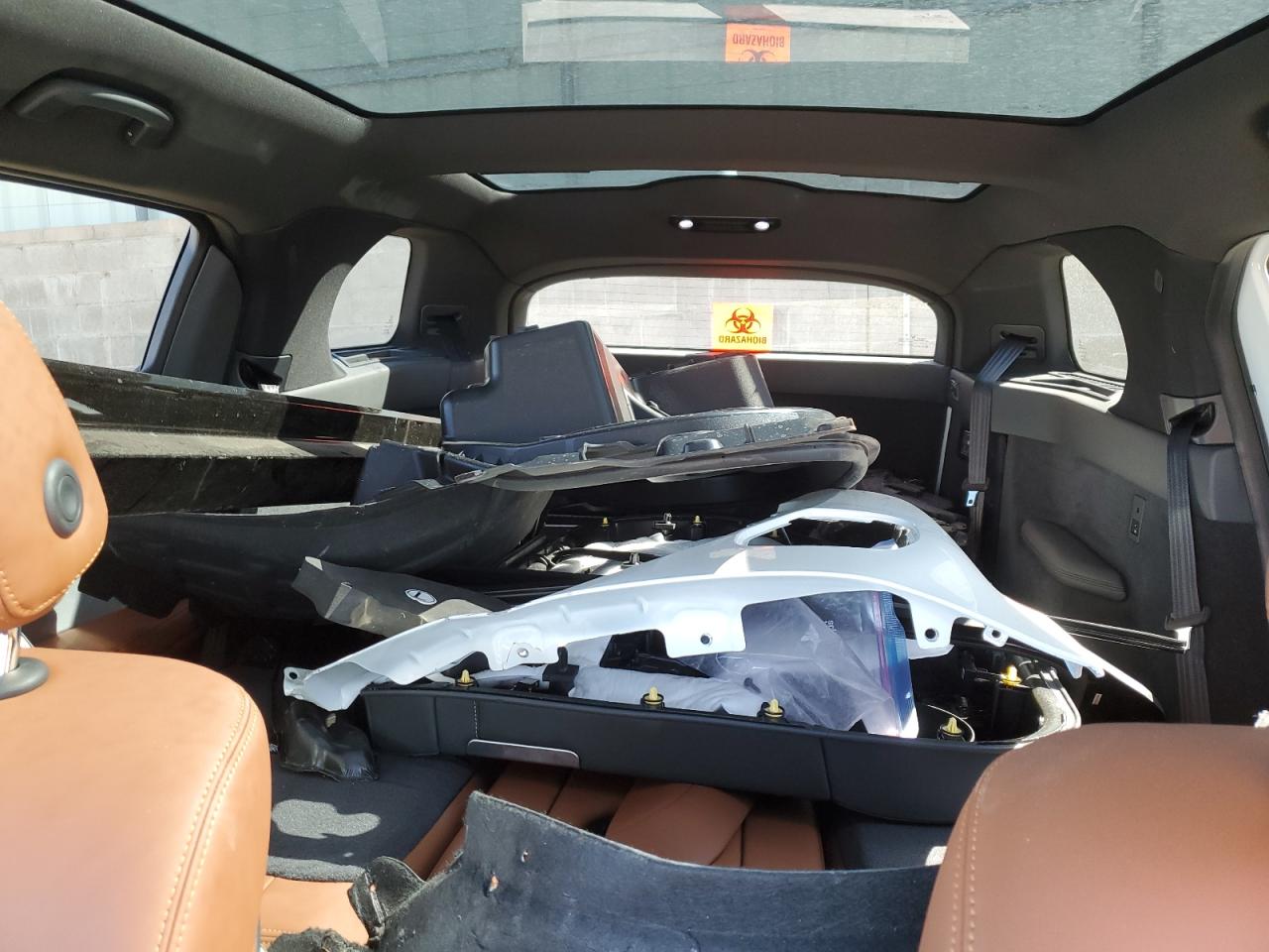 2024 VINFAST TRADING AND PRODUCTION LLC VF 9 PLUS VIN:RLLV2CJA8RH001233