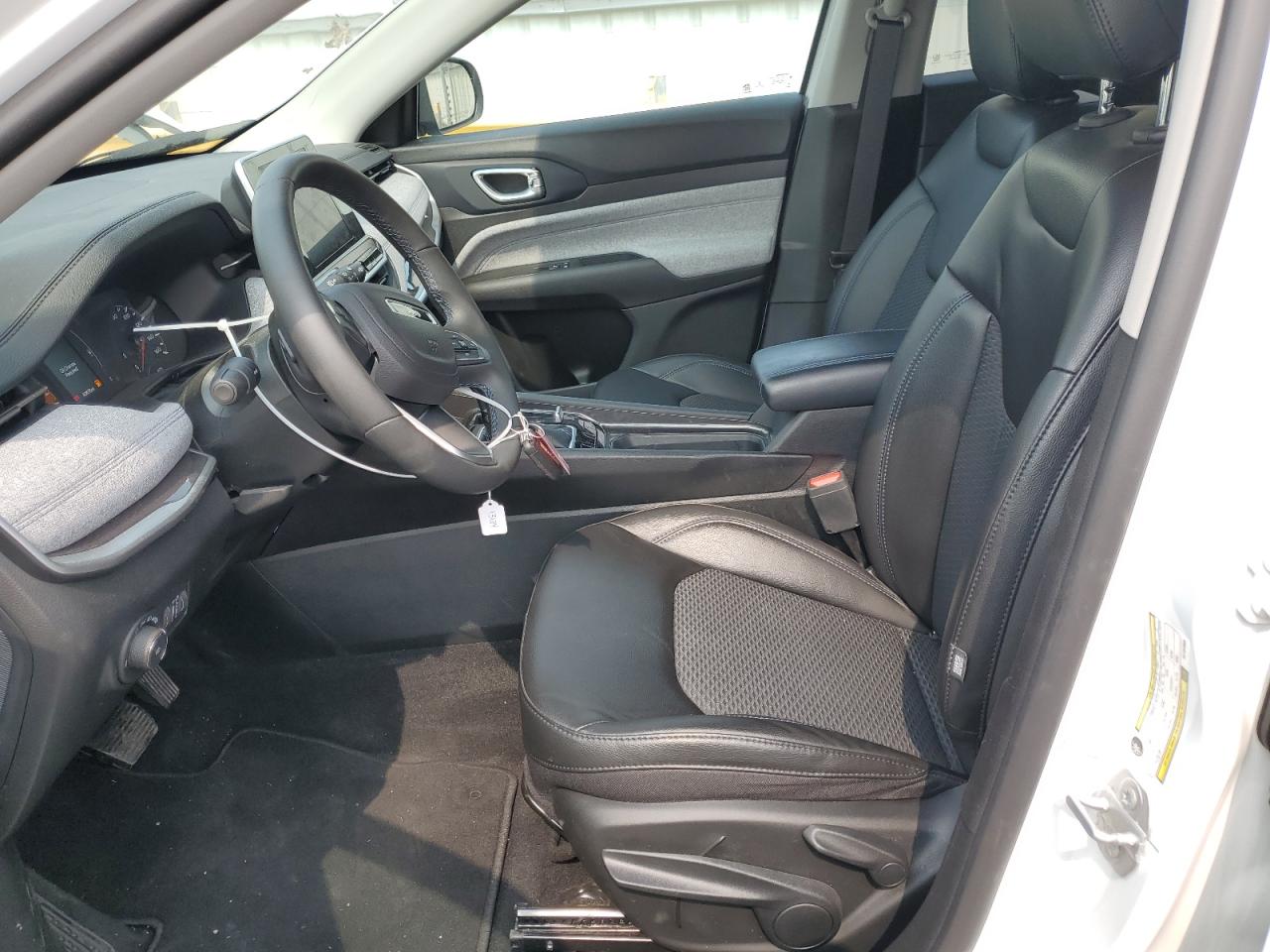 2022 JEEP COMPASS LATITUDE VIN:3C4NJDBB3NT131958