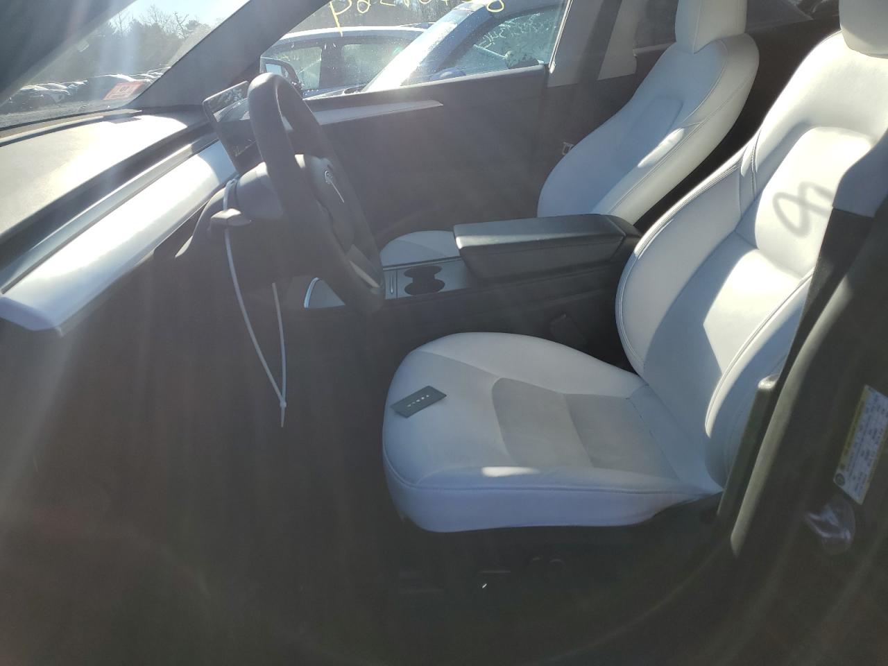 2023 TESLA MODEL Y  VIN:7SAYGDEE6PF884129
