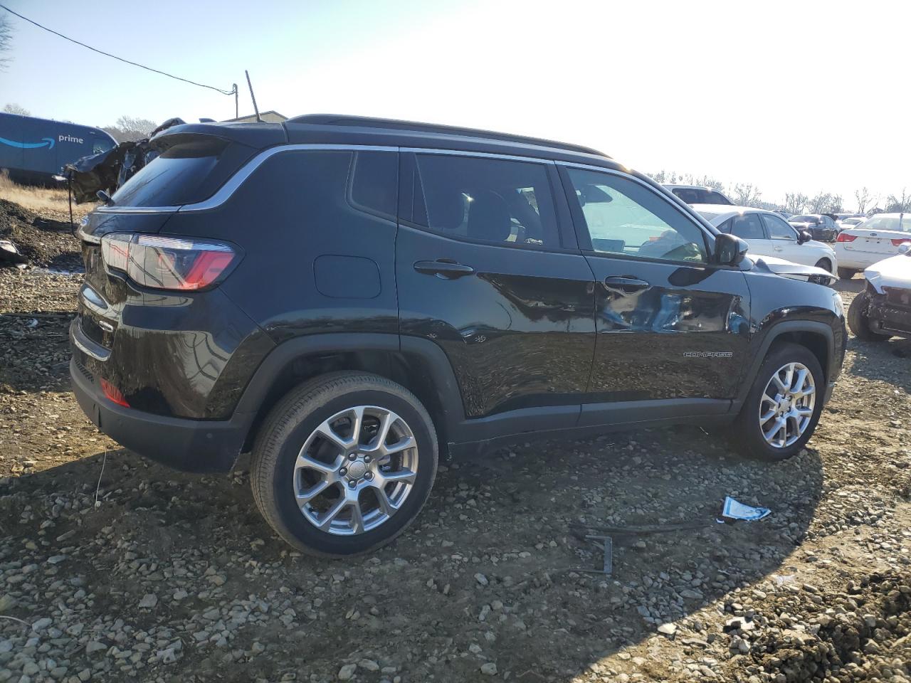 2024 JEEP COMPASS LATITUDE LUX VIN:3C4NJDFN1RT104509