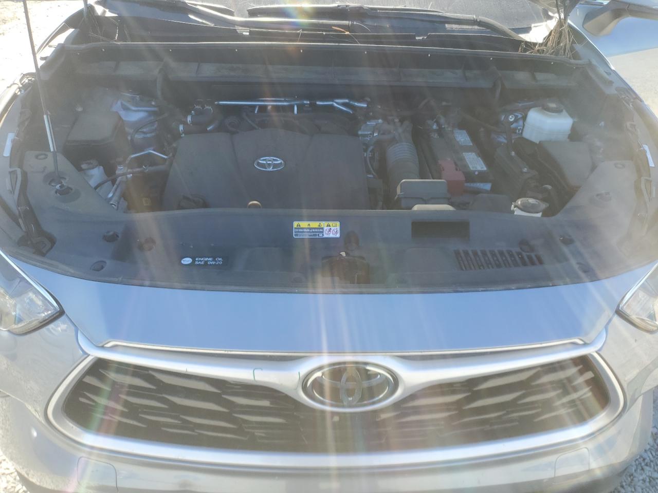 2022 TOYOTA HIGHLANDER XLE VIN:5TDGZRAH0NS105770
