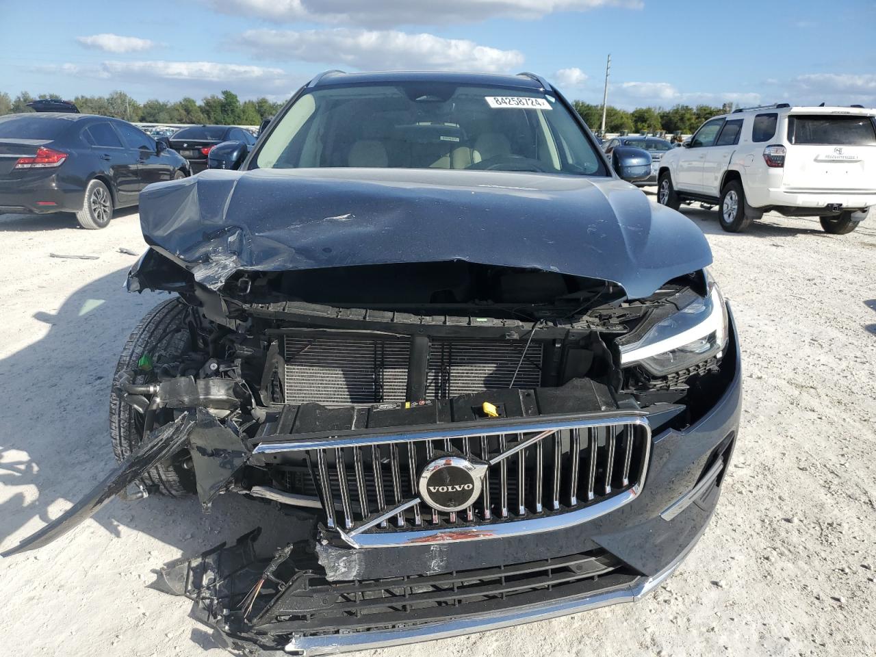 2022 VOLVO XC60 T8 RECHARGE INSCRIPTION VIN:YV4H60DL2N1069891