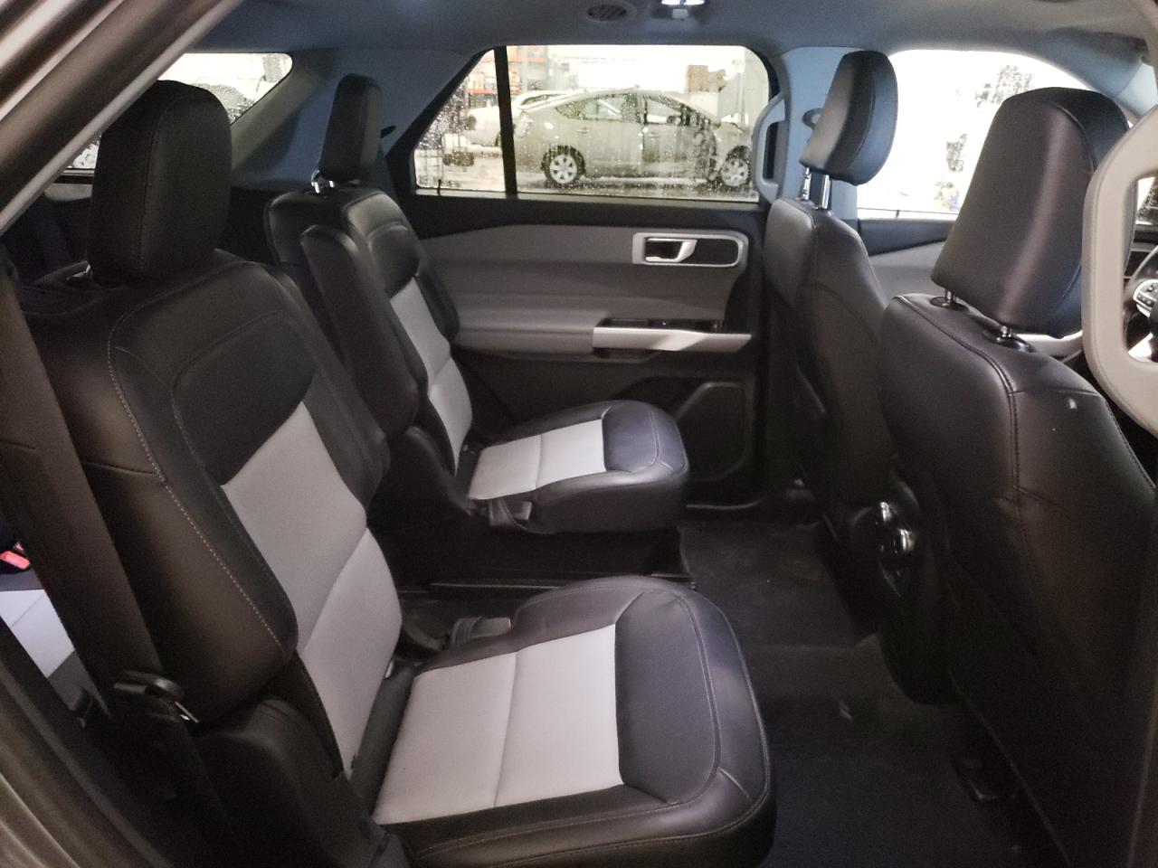 2022 FORD EXPLORER XLT VIN:1FMSK8DH7NGB27629