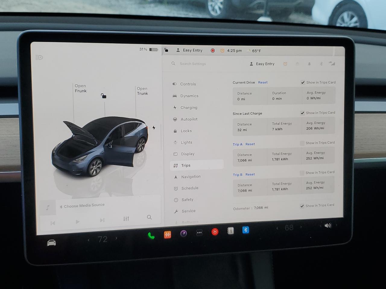 2024 TESLA MODEL Y  VIN:7SAYGAEE4RF086536