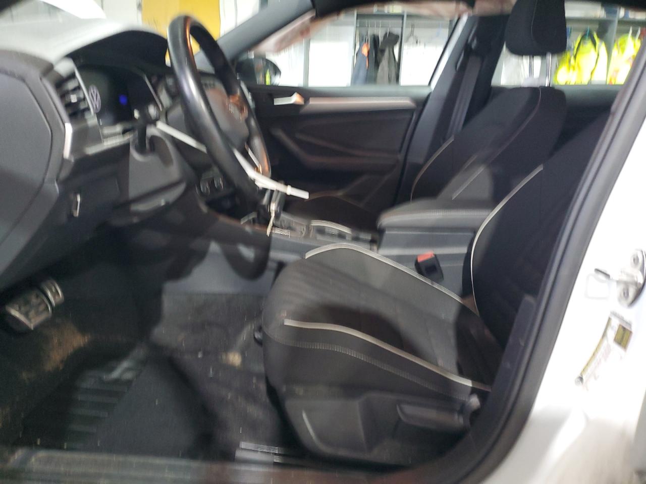 2023 VOLKSWAGEN JETTA SPORT VIN:3VWBM7BUXPM008200