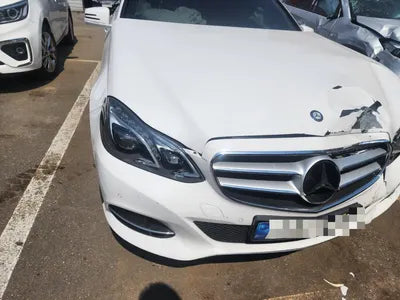 2015 Mercedes-Benz E 220 VIN: