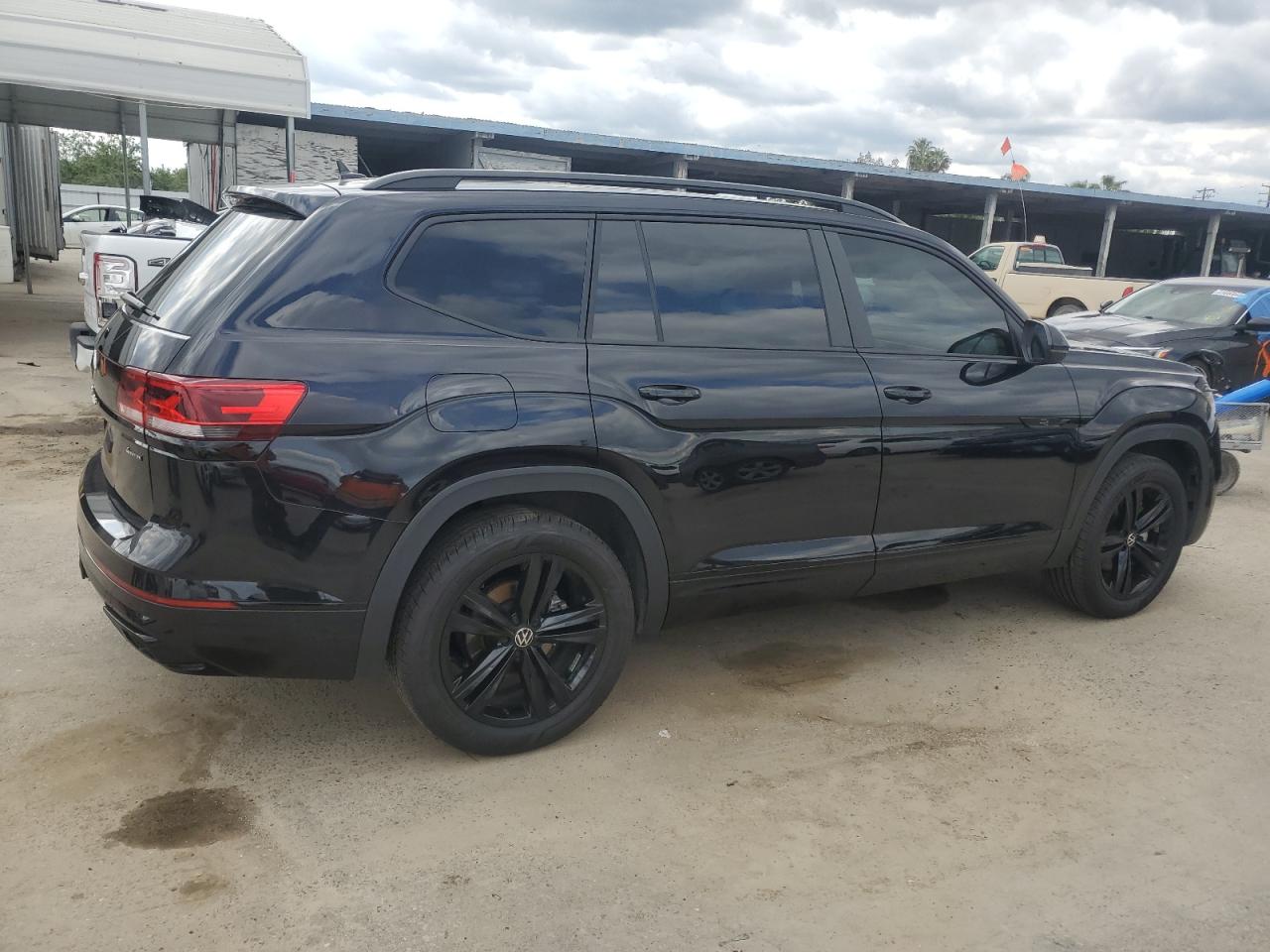 2023 VOLKSWAGEN ATLAS SEL R-LINE VIN:1V2SR2CA3PC553280