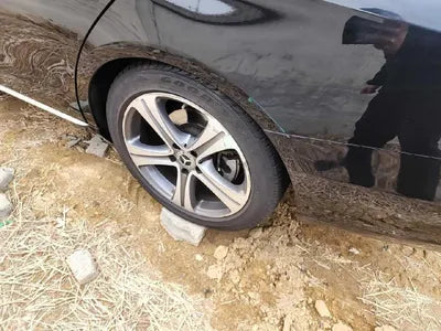 2018 Mercedes-Benz E 300 VIN: