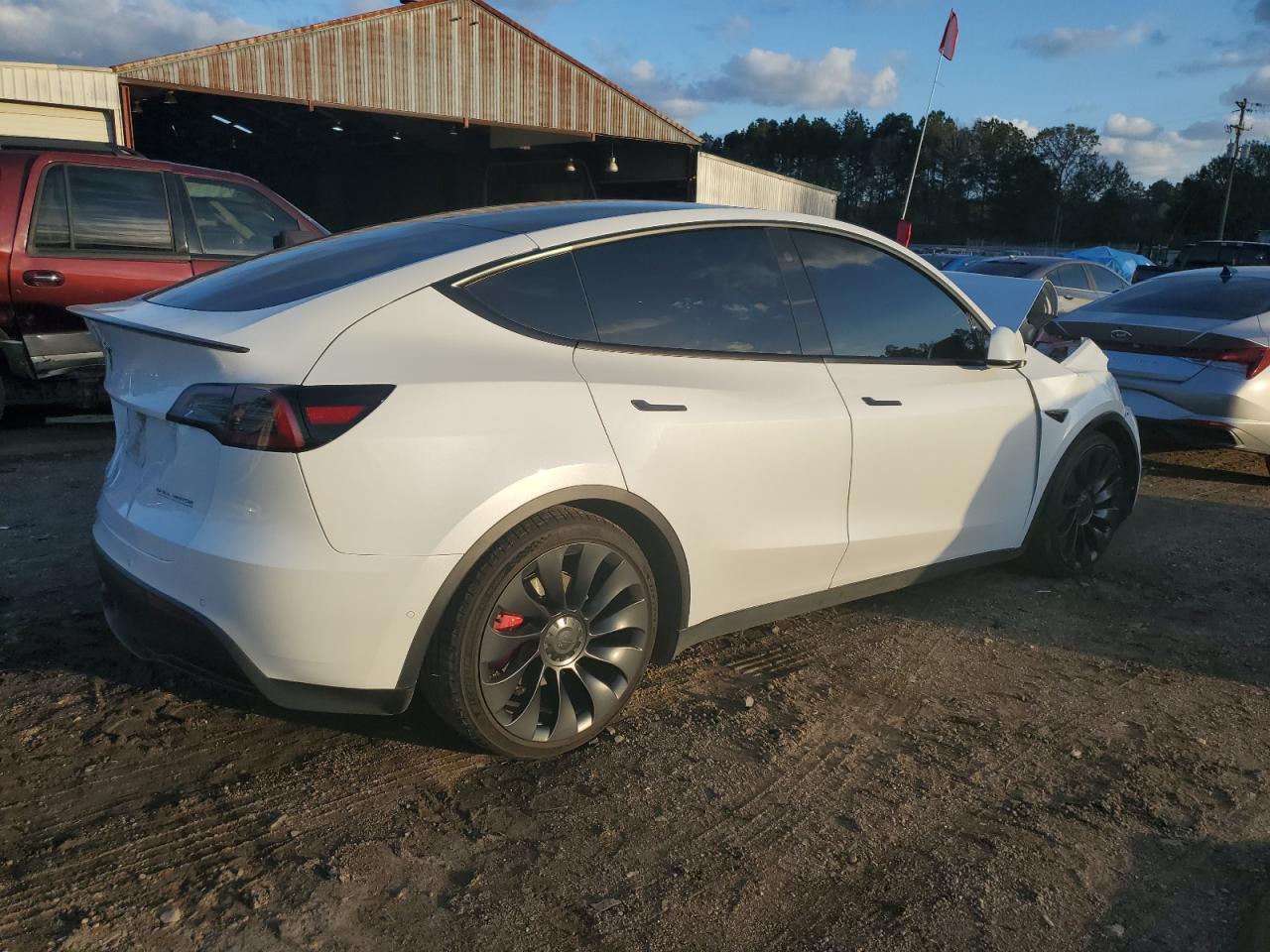 2022 TESLA MODEL Y  VIN:7SAYGDEF4NF379745