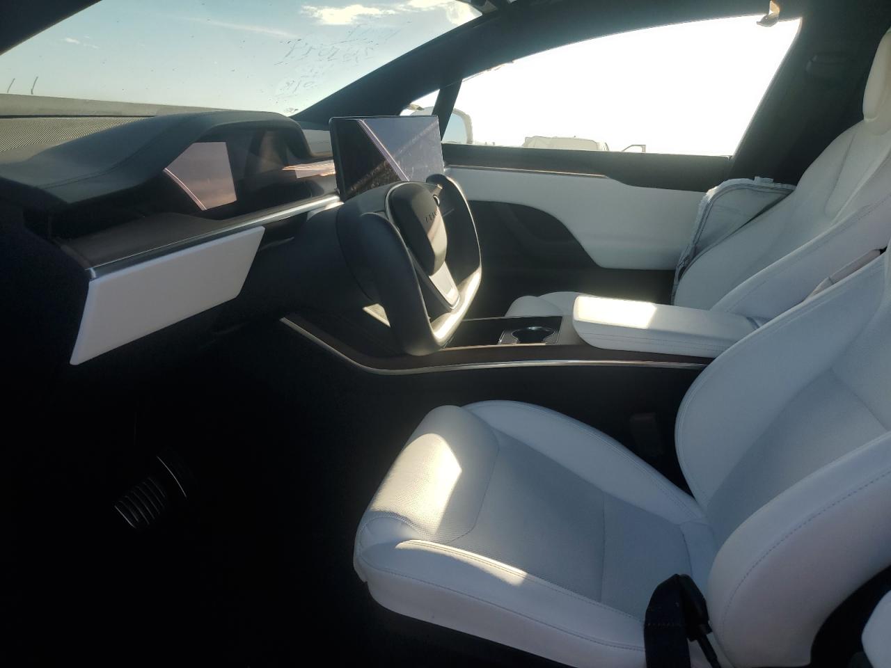 2023 TESLA MODEL X  VIN:7SAXCDE53PF380581