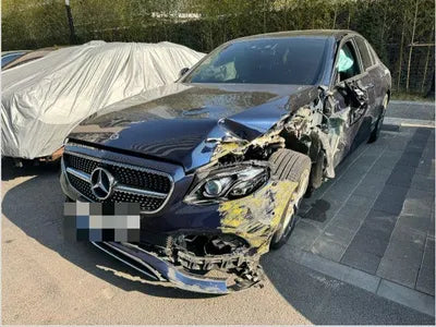 2018 Mercedes-Benz E 300 VIN: