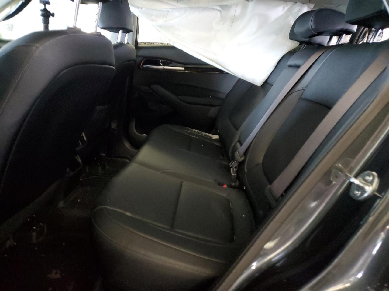 2023 KIA SELTOS EX VIN:KNDERCAA8P7415718