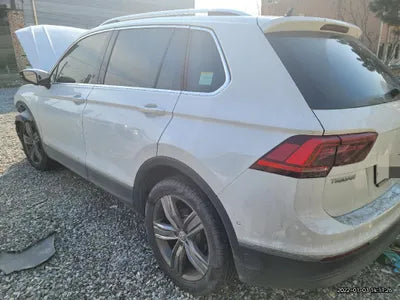 2018 Volkswagen Tiguan WVGZZZ5NZJW926592 VIN:WVGZZZ5NZJW926592