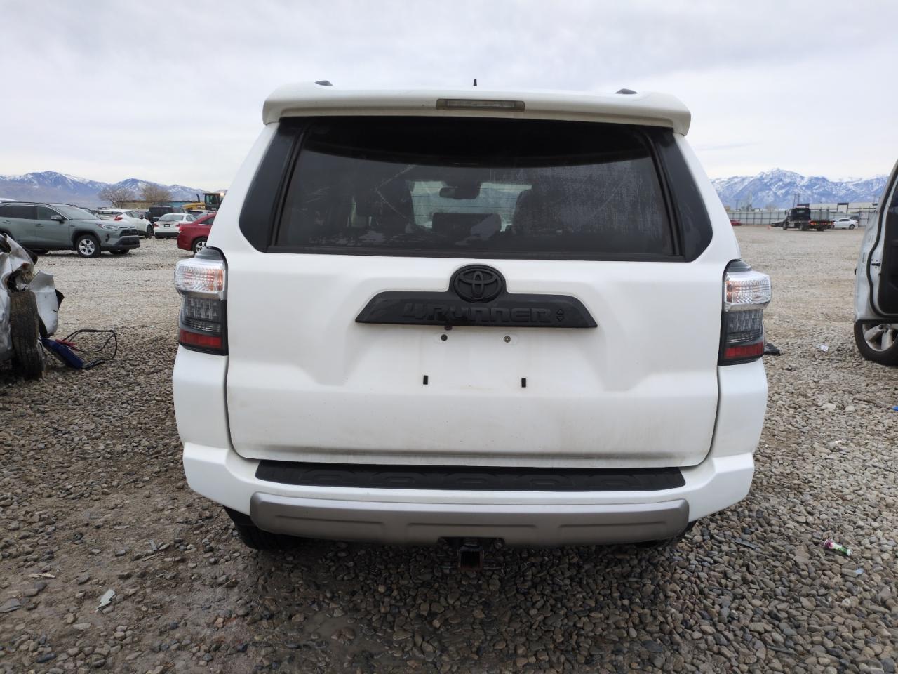 2022 TOYOTA 4RUNNER SR5 PREMIUM VIN:JTERU5JR8N5996076