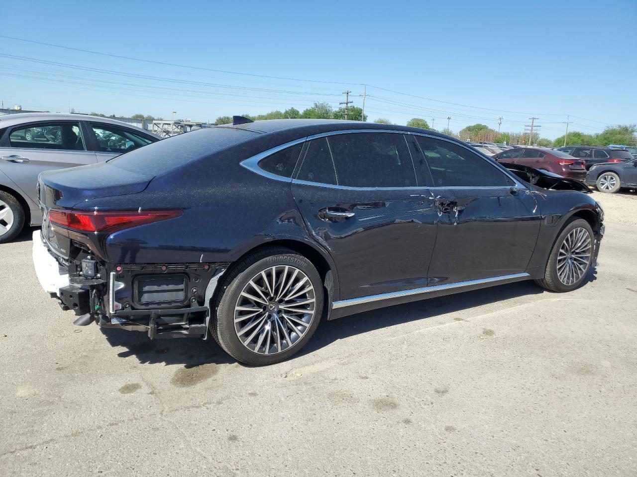 2024 LEXUS LS 500H VIN:JTHGYLGF6R5002854