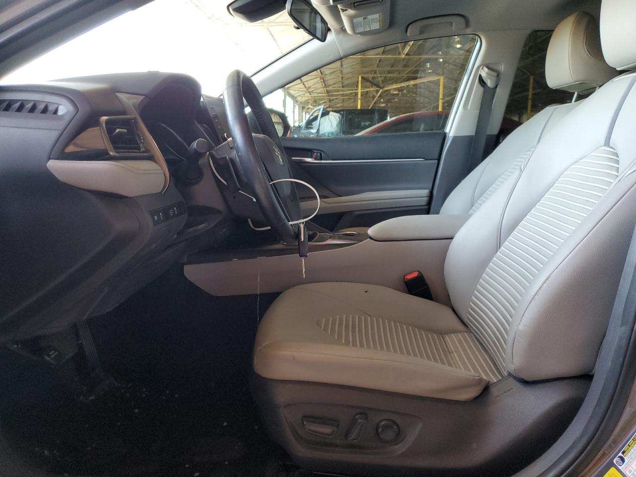 2022 TOYOTA CAMRY SE VIN:4T1G11AK1NU647942