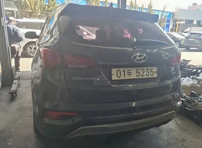 2018 Hyundai Santa FE KMHSW81UBJU827137 VIN:KMHSW81UBJU827137