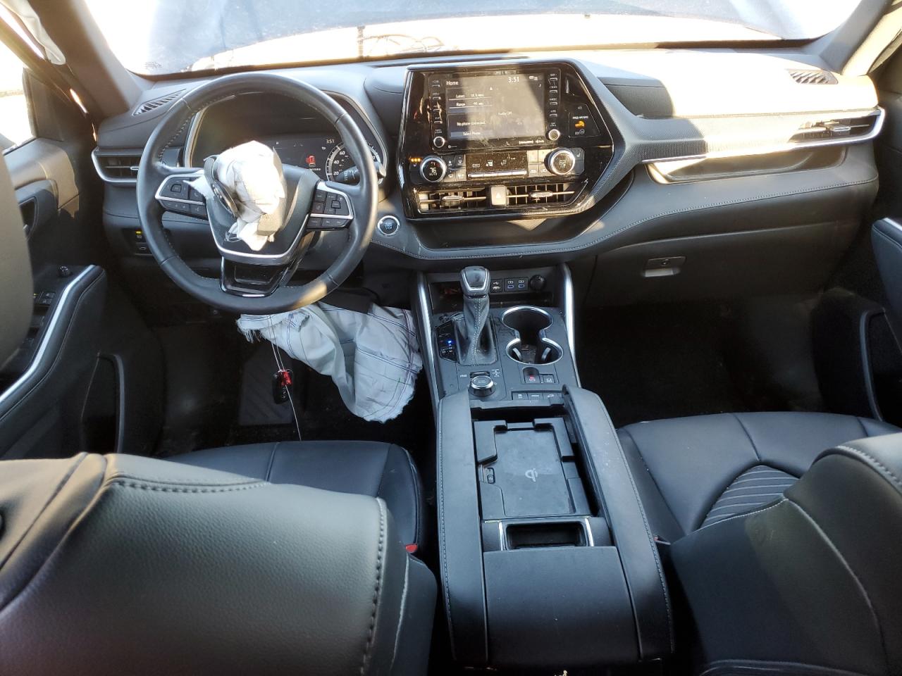 2022 TOYOTA HIGHLANDER XSE VIN:5TDLZRBHXNS239294