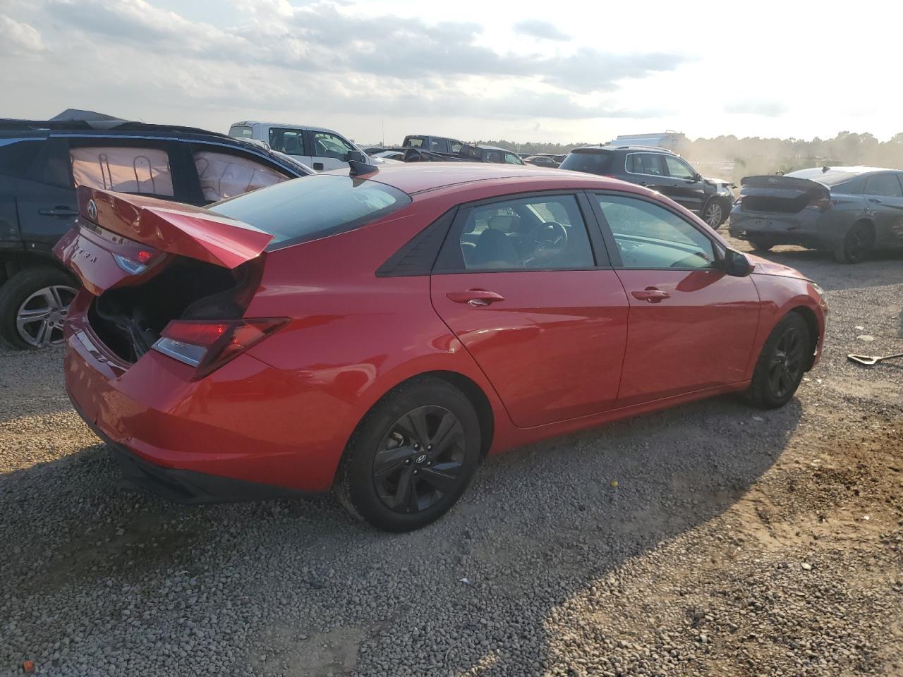 2023 HYUNDAI ELANTRA SEL VIN:5NPLM4AG1PH104045