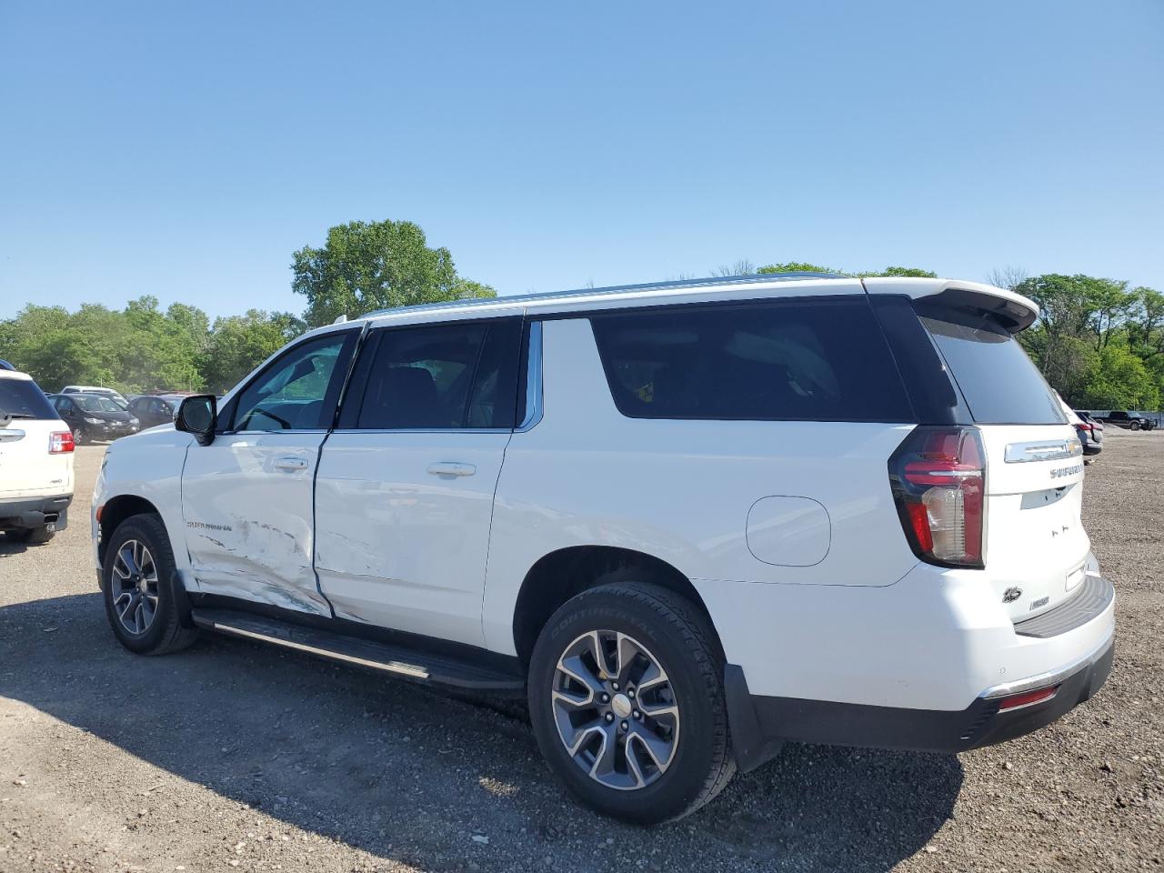 2022 CHEVROLET SUBURBAN K1500 LT VIN:1GNSKCKT4NR322789