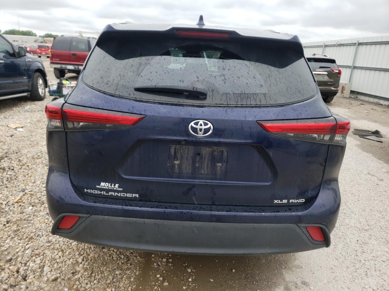 2022 TOYOTA HIGHLANDER XLE VIN:5TDHZRBH5NS215054