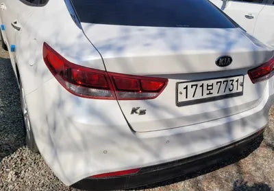 2016 Kia K5 KNAGS416BGA003852 VIN:KNAGS416BGA003852