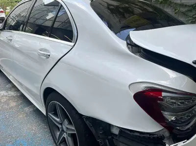 2016 Mercedes-Benz C 200 VIN: