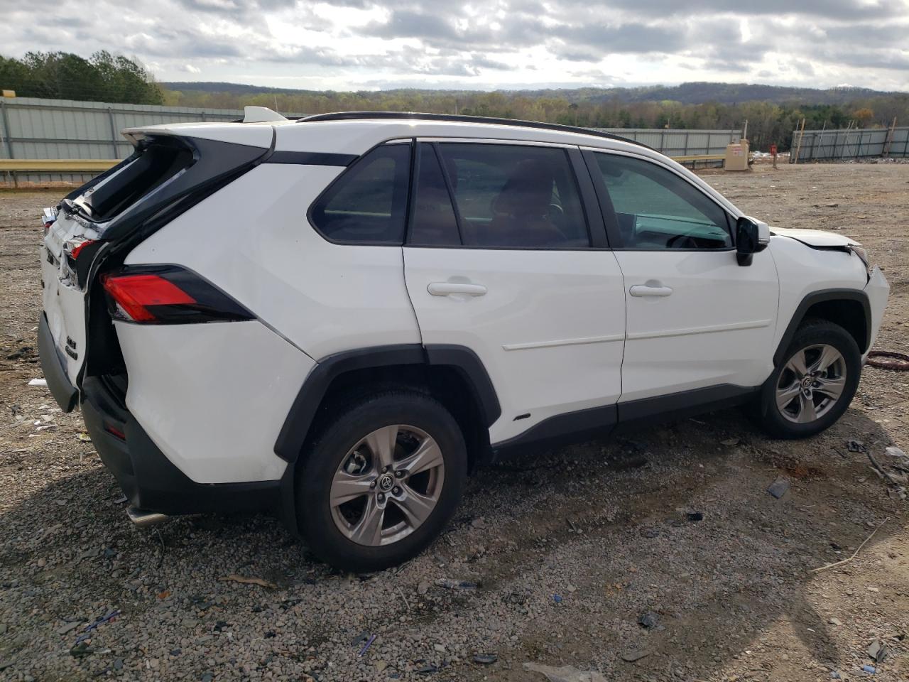 2024 TOYOTA RAV4 XLE VIN:4T3RWRFV5RU139207