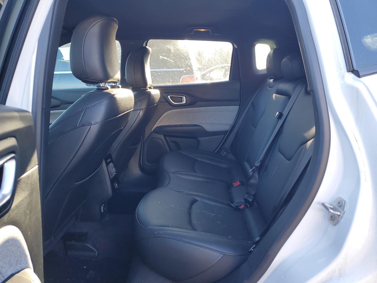 2023 JEEP COMPASS LATITUDE LUX VIN:3C4NJDFN8PT546622