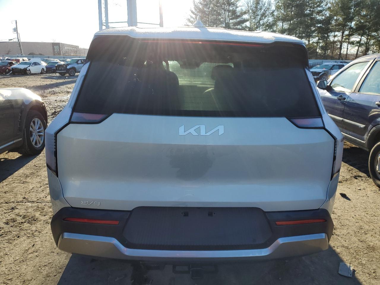 2024 KIA EV9 LIGHT VIN:KNDAB5S19R6037382